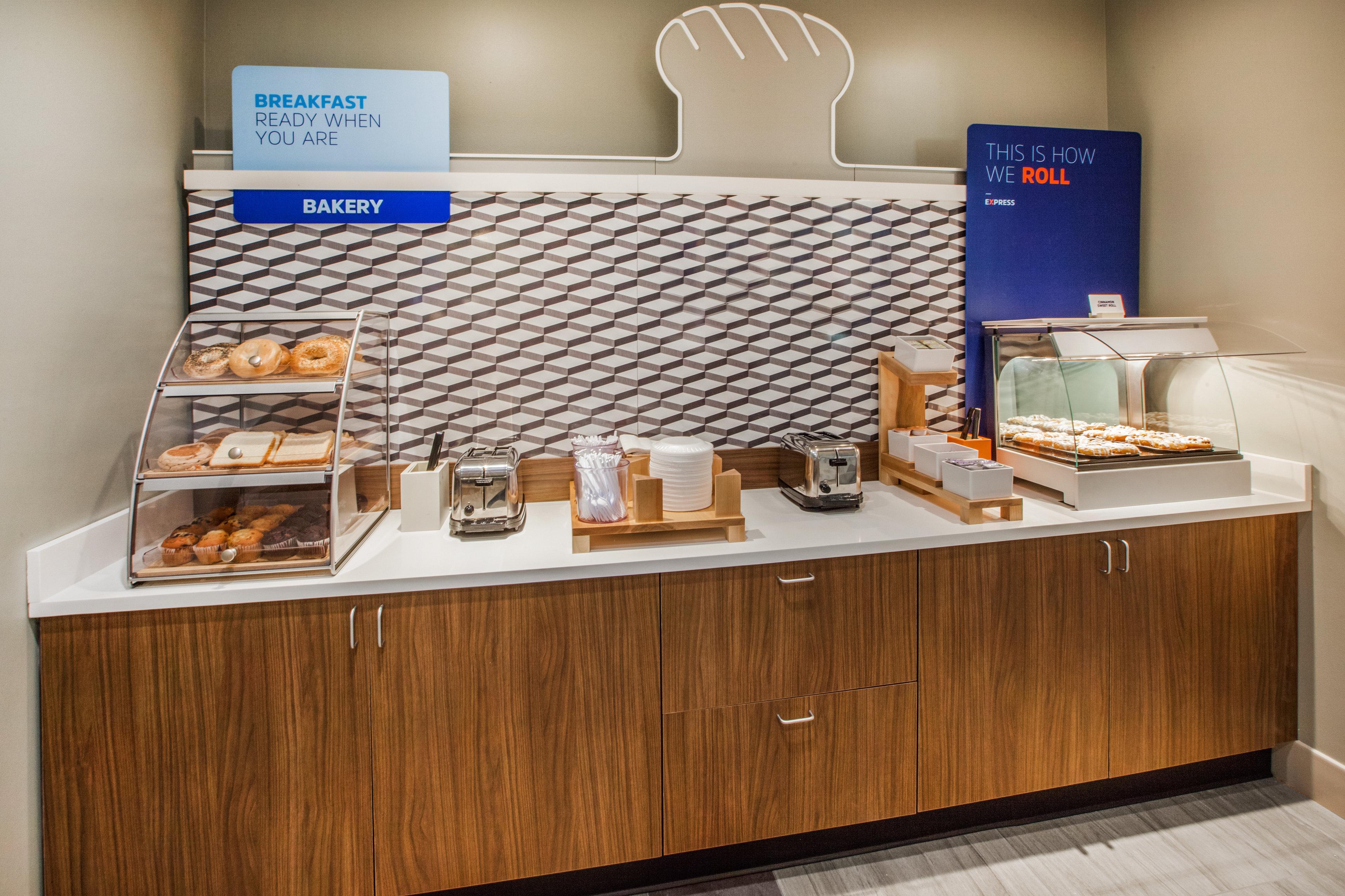 Holiday Inn Express Hotel & Suites Bismarck By Ihg Luaran gambar