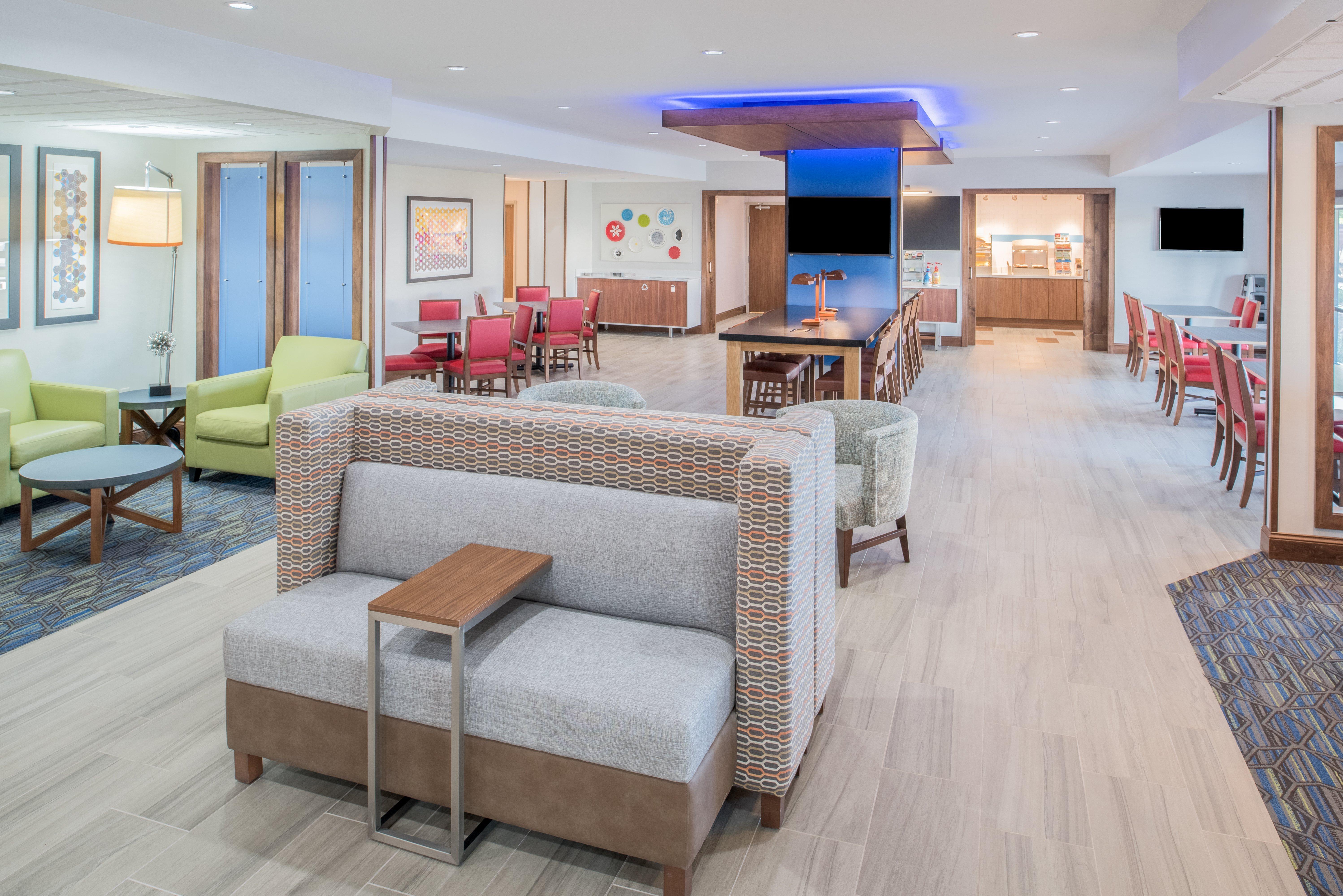 Holiday Inn Express Hotel & Suites Bismarck By Ihg Luaran gambar