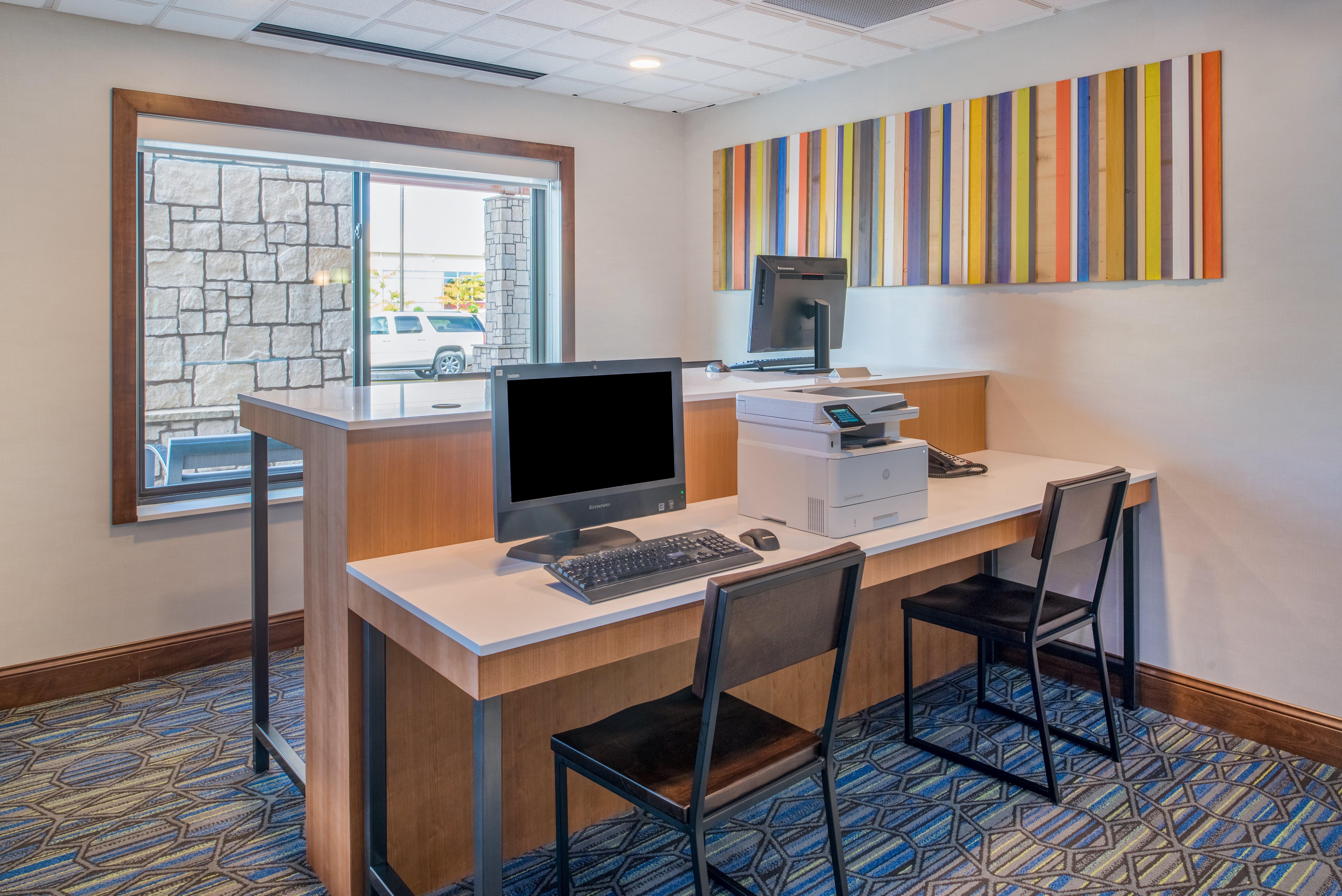 Holiday Inn Express Hotel & Suites Bismarck By Ihg Luaran gambar