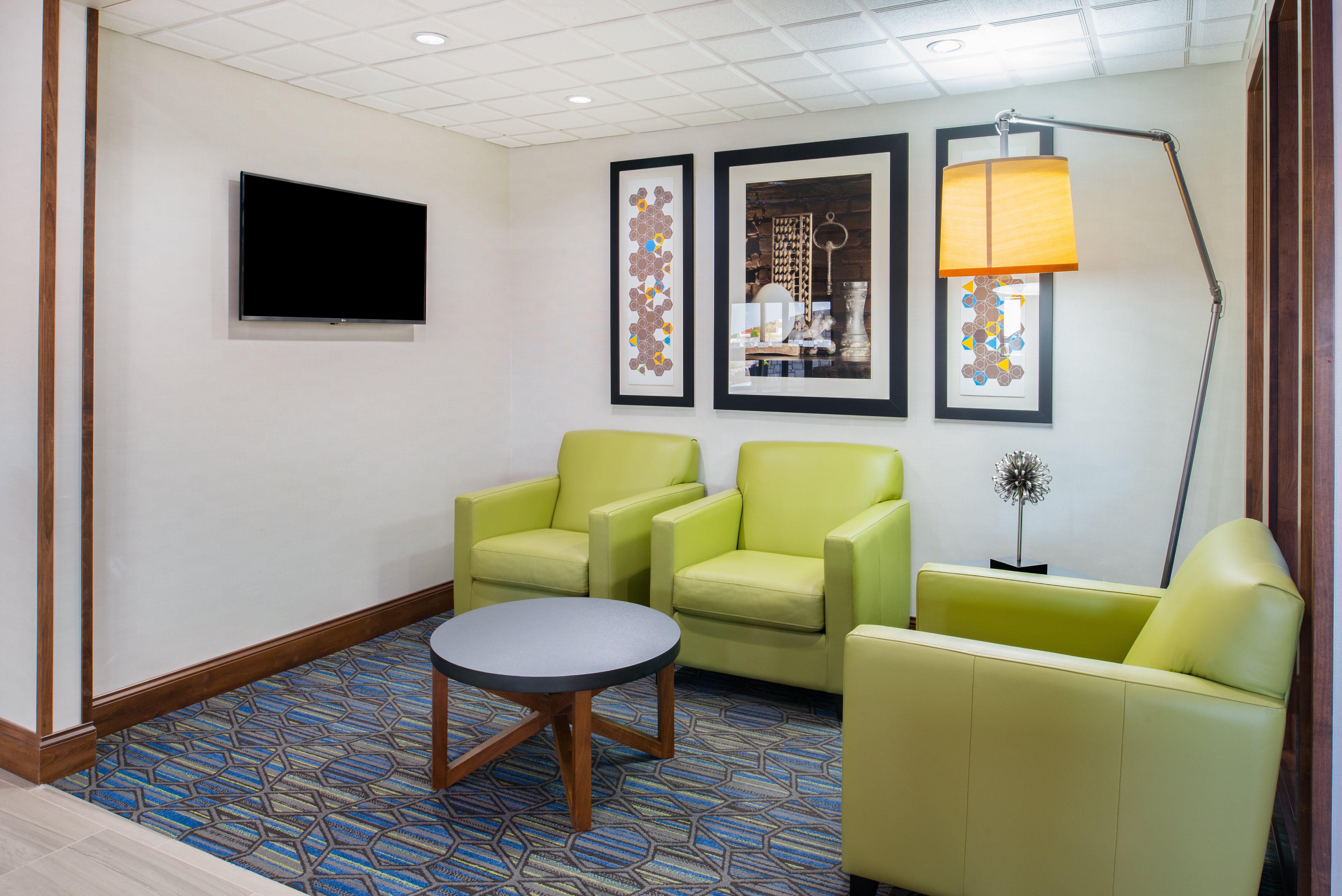 Holiday Inn Express Hotel & Suites Bismarck By Ihg Luaran gambar
