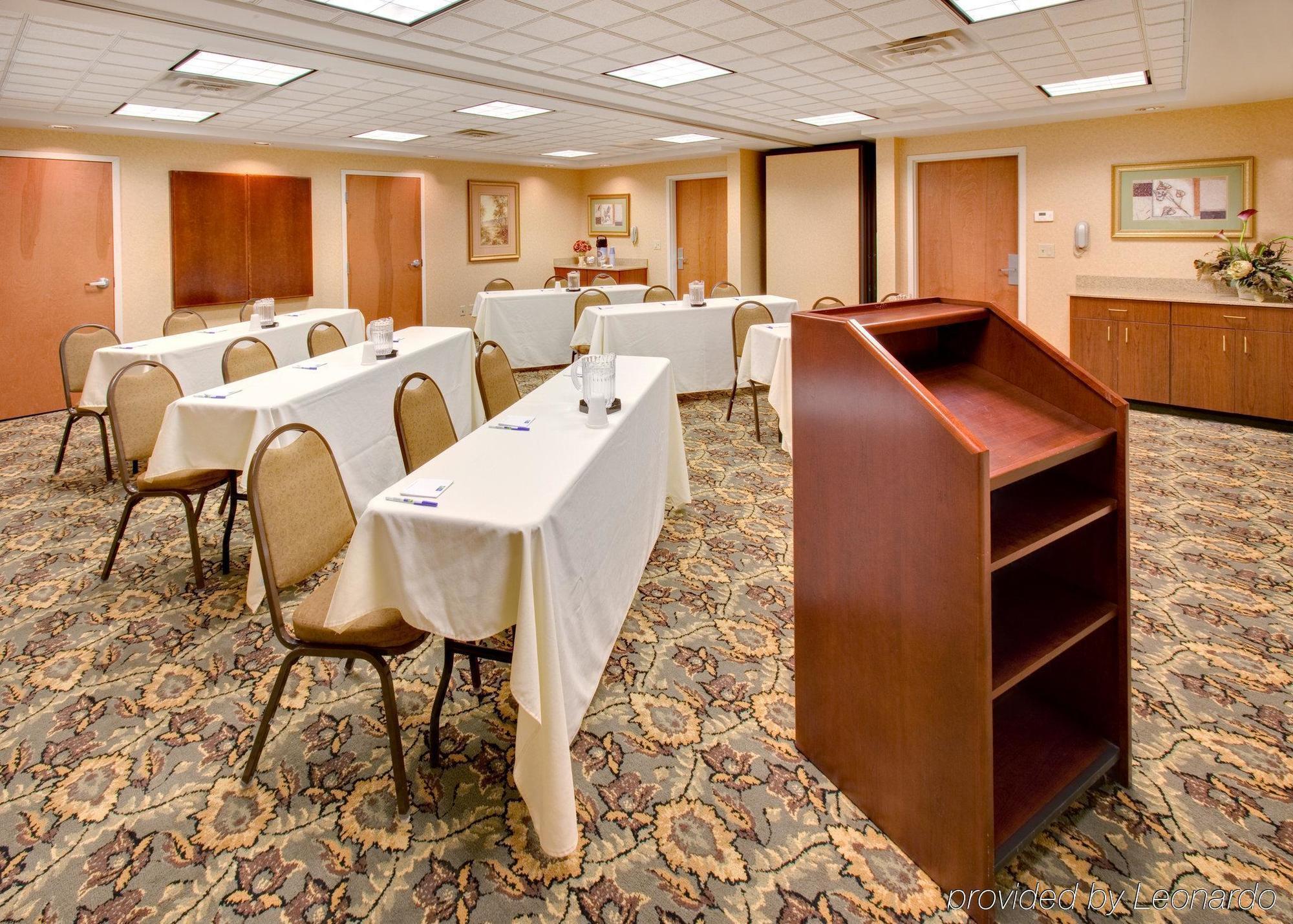 Holiday Inn Express Hotel & Suites Bismarck By Ihg Kemudahan gambar